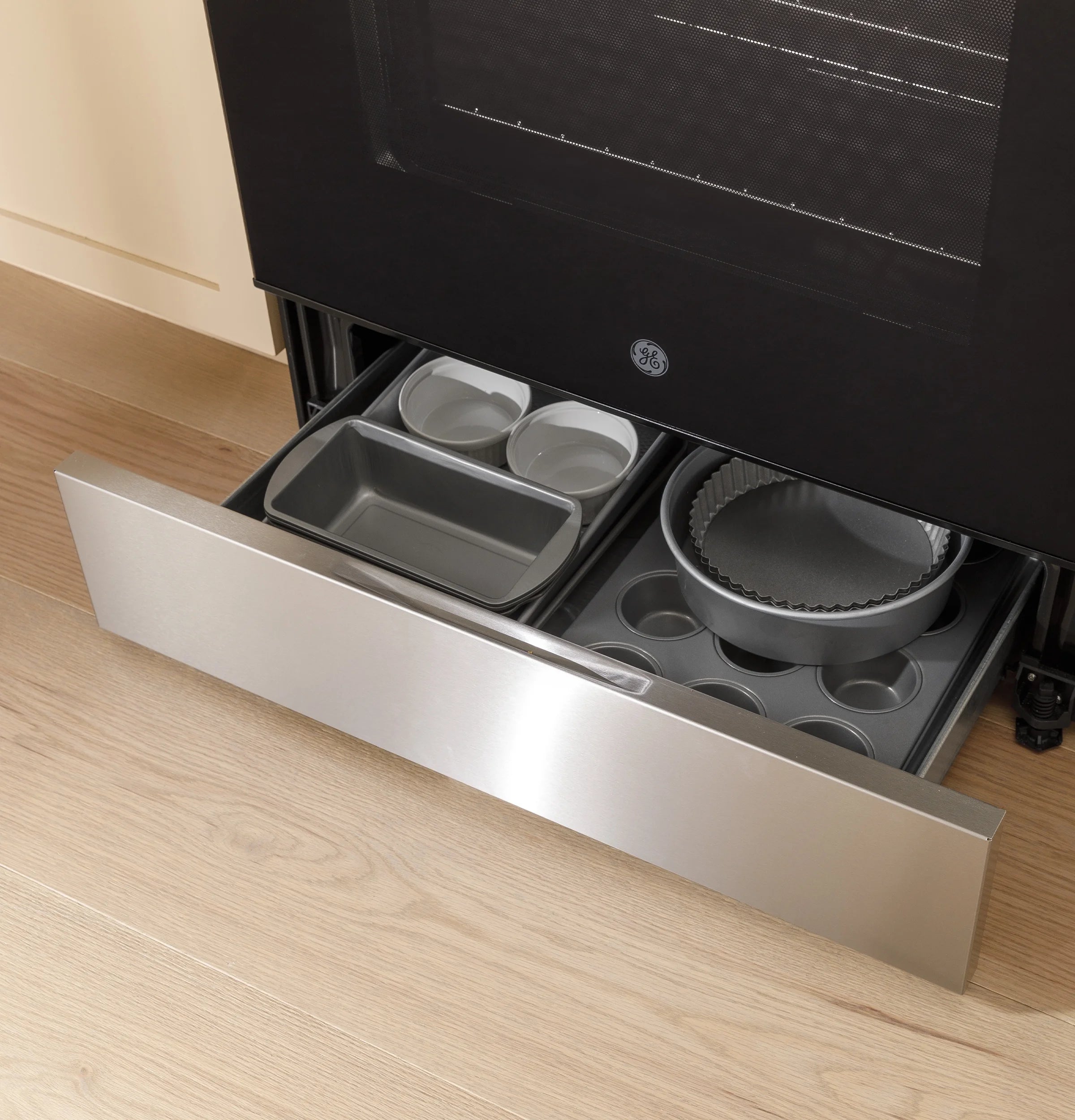 GE? 30 5.0 Cu. ft. 240 Volts Free-Standing Electric Range with Crisp Mode in Stainless Steel