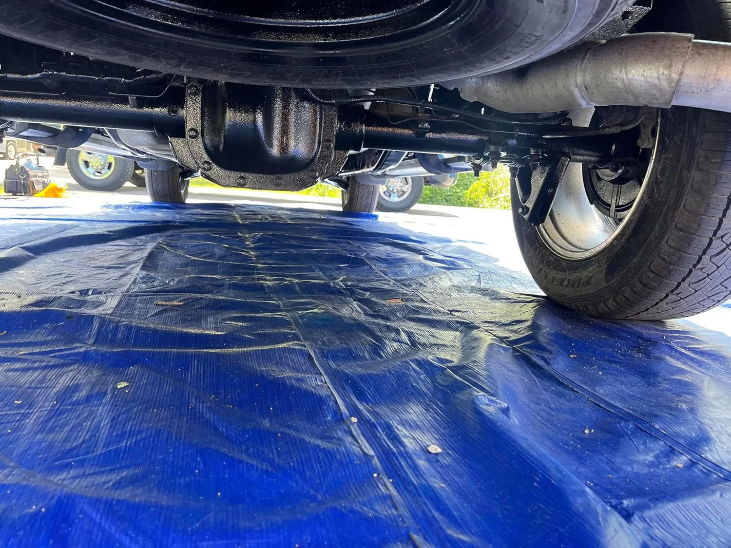 Woolwax 1-Gallon Jug. New Package. Same trusted formula. U.S.A. Made Lanolin Auto Truck Undercoating - Solvent Free - 2+ Year Corrosion Protection. Color: BLACK