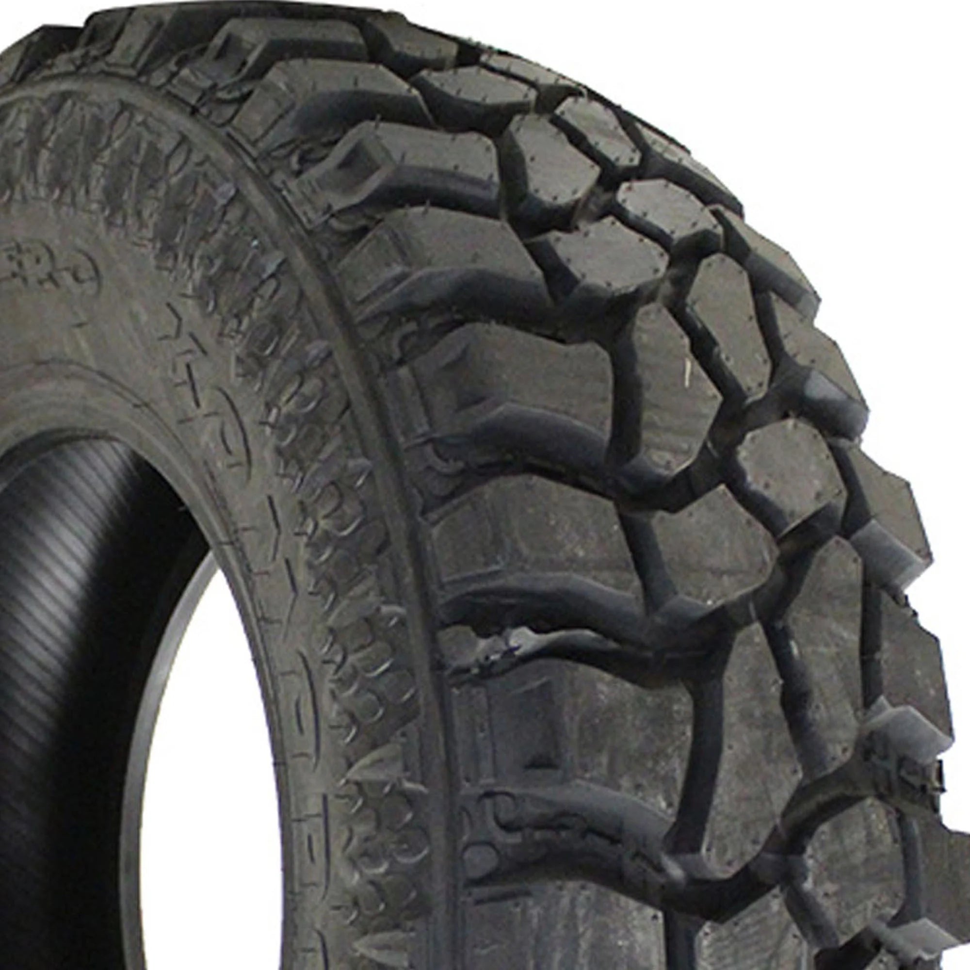 GT Radial Komodo MT Plus Mud Terrain LT235/75R15 104/101Q C Light Truck Tire