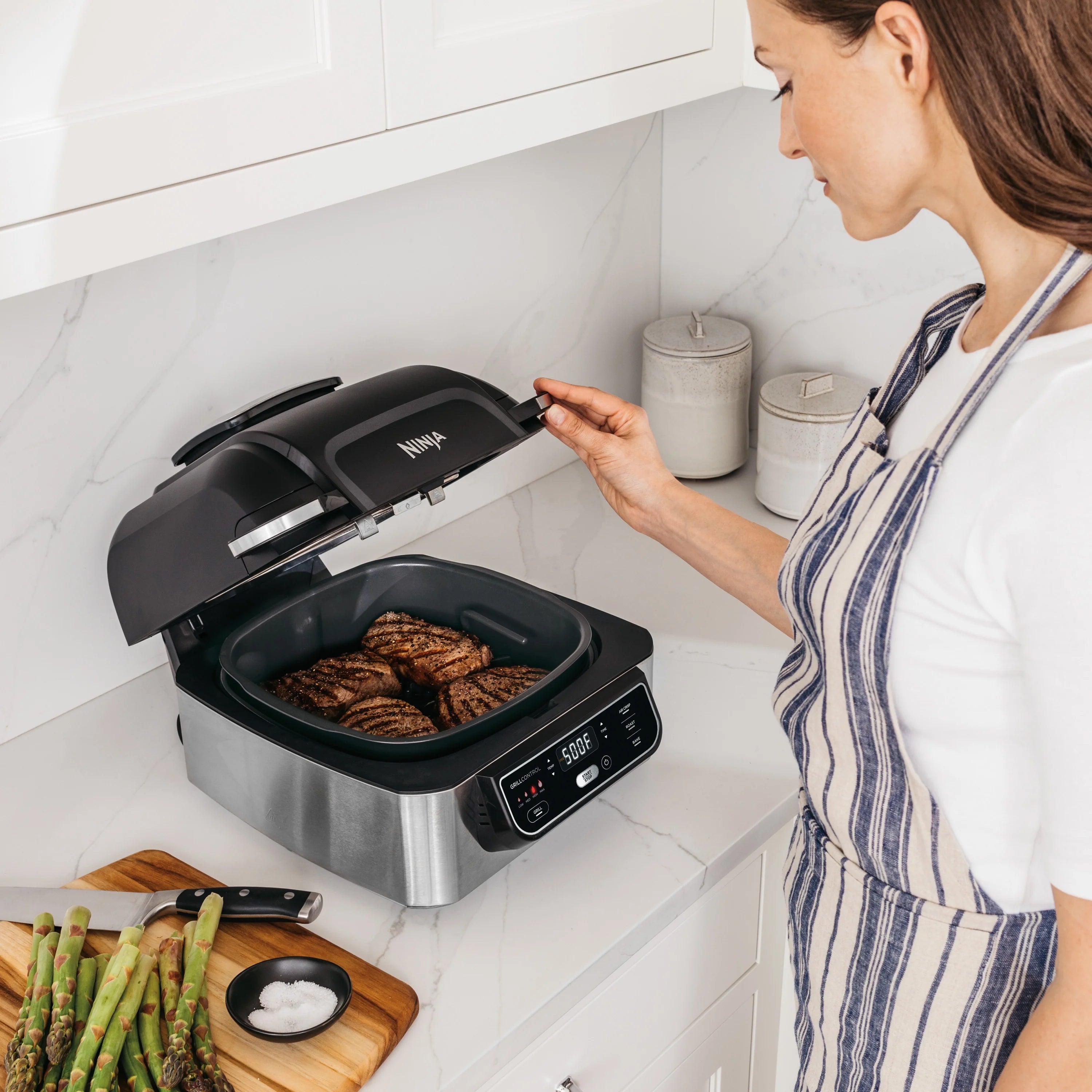 Ninja Foodi 4-in-1 Indoor Grill with 4-Qt Air Fryer. Roast. Bake. & Cyclonic Grilling Technology. Black/Stainless