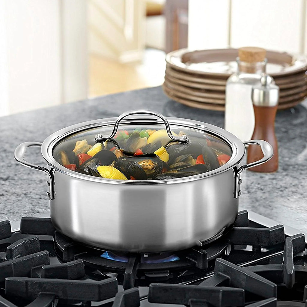 Calphalon Tri-Ply Stainless Steel Dutch Oven with Cover. 5 QT