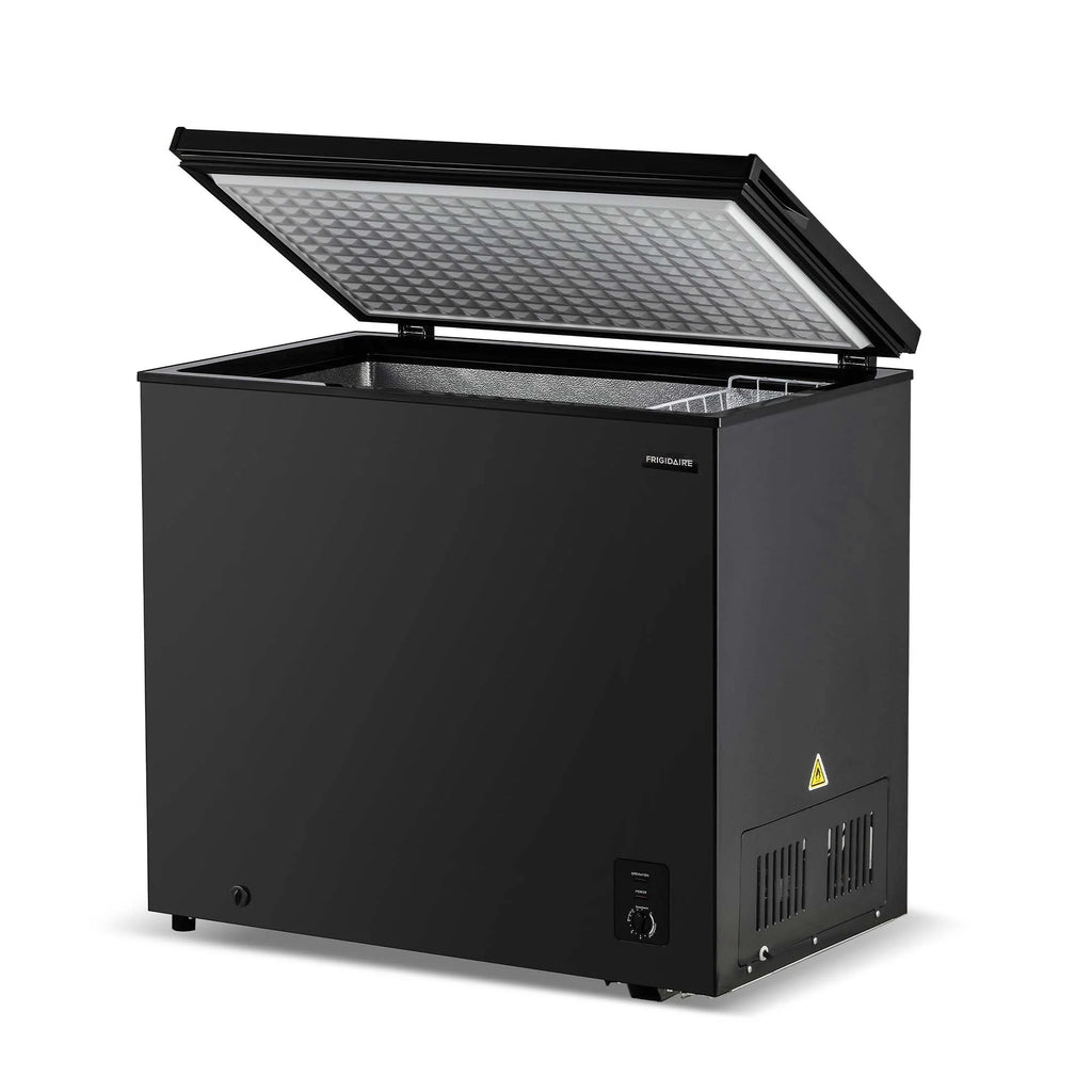 Frigidaire 7.0 Cu. ft. Chest Freezer. Black. EFRF7003-Black