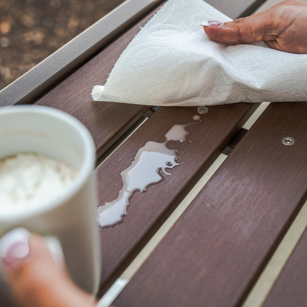 Lifetime Outdoor Glider Bench. Faux Wood. Brown 60290