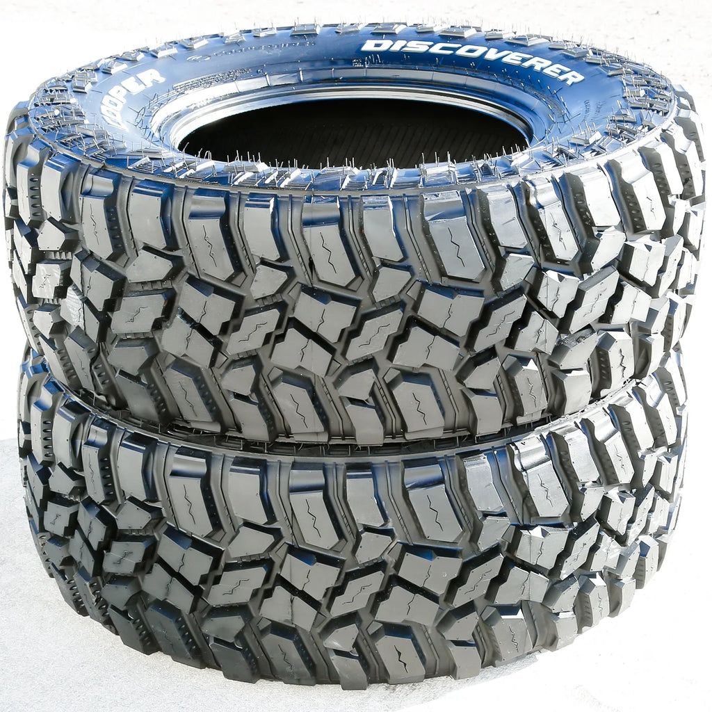 Set of 4 Cooper Discoverer STT Pro 315/70R17 121/118Q E 10 Ply m/t mud Light Truck Tires