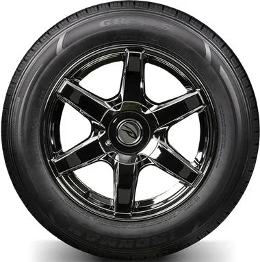 Set of 4 Ironman GR906 205/65R16 95H Tires Fits: 2016-21 Chevrolet Malibu L. 2013-17 Honda Accord LX