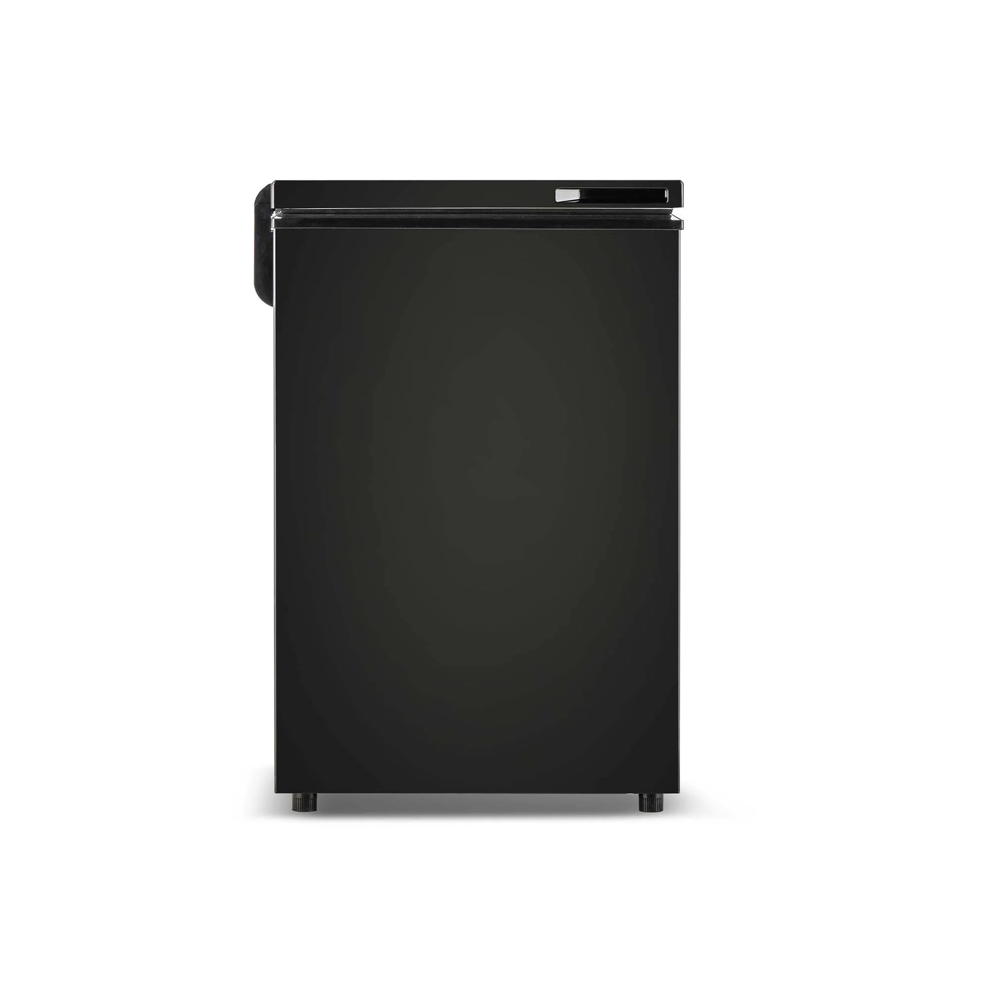 Frigidaire 7.0 Cu. ft. Chest Freezer. Black. EFRF7003-Black