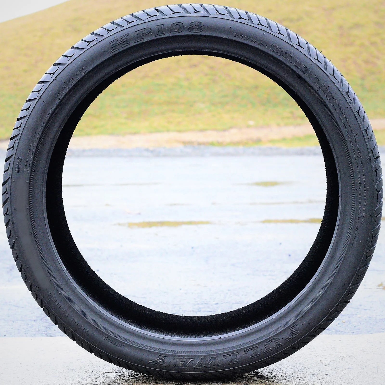 Set of 4 Fullway HP108 235/40ZR18 235/40R18 95W XL High Performance a/s All Season Tires