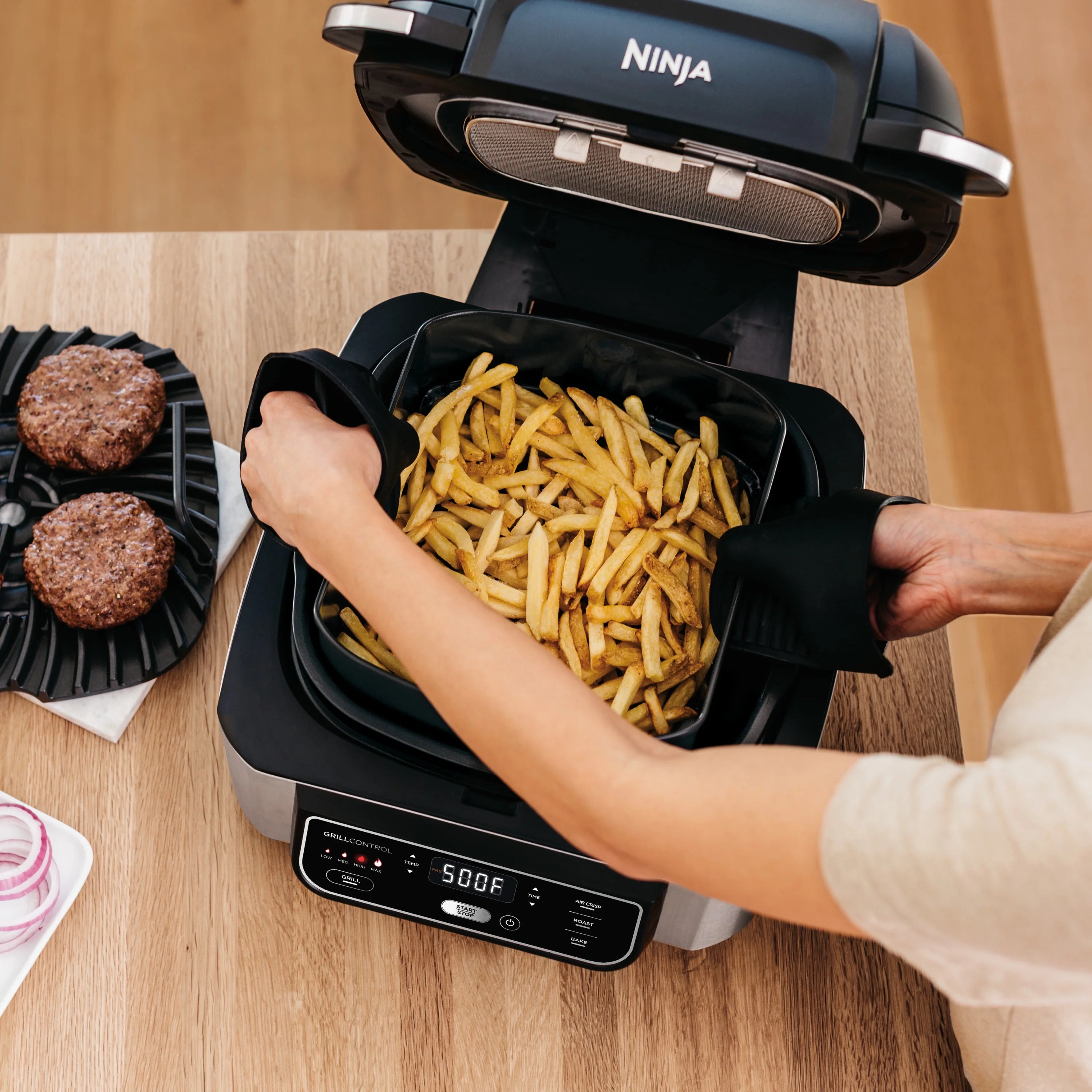 Ninja Foodi 4-in-1 Indoor Grill with 4-Qt Air Fryer. Roast. Bake. & Cyclonic Grilling Technology. Black/Stainless