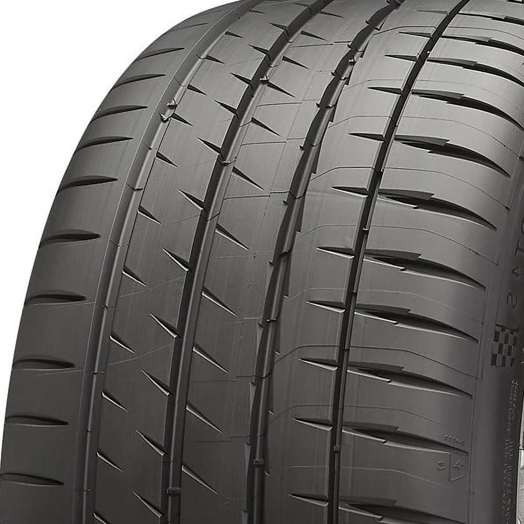 Michelin Pilot Sport 4 S 235/40R19 96Y BSW Max Performance tire Fits: 2014-20 Ford Fusion Titanium. 2015-16 Honda Accord Sport